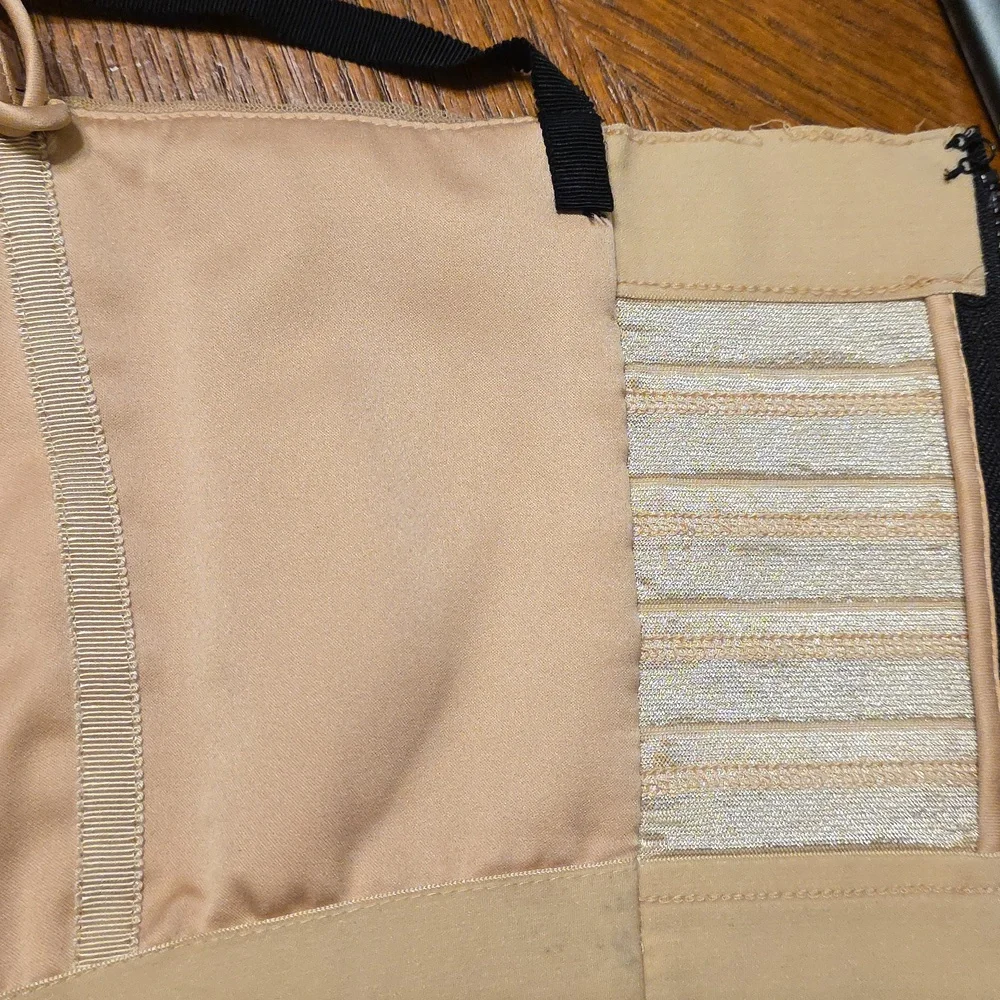 Alice + Olivia Dania Ruched Bustier, Sz 2 - Picture 9 of 15